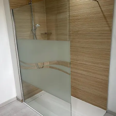 Casa de Férias Maison Avec Piscine Interieure *